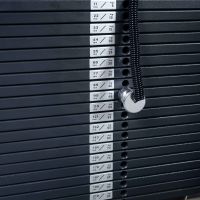 A2011 Отведение – Приведение ног стоя. Махи ногами. Стек 100 кг