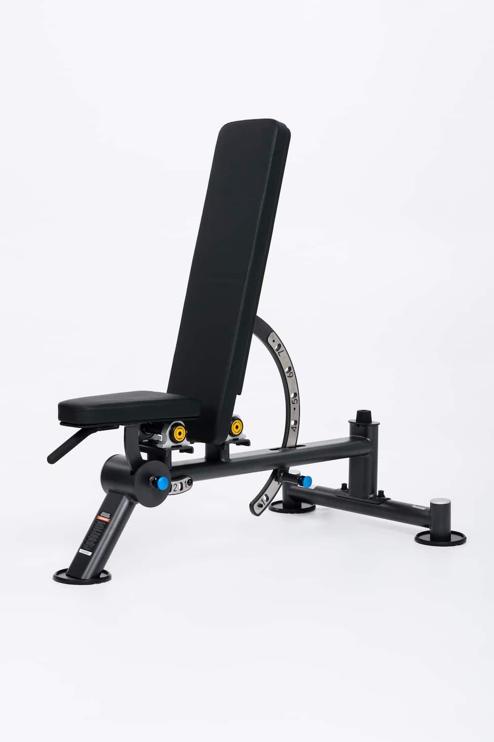 Новая серия профессионального оборудования от DHZ Fitness — Prestige